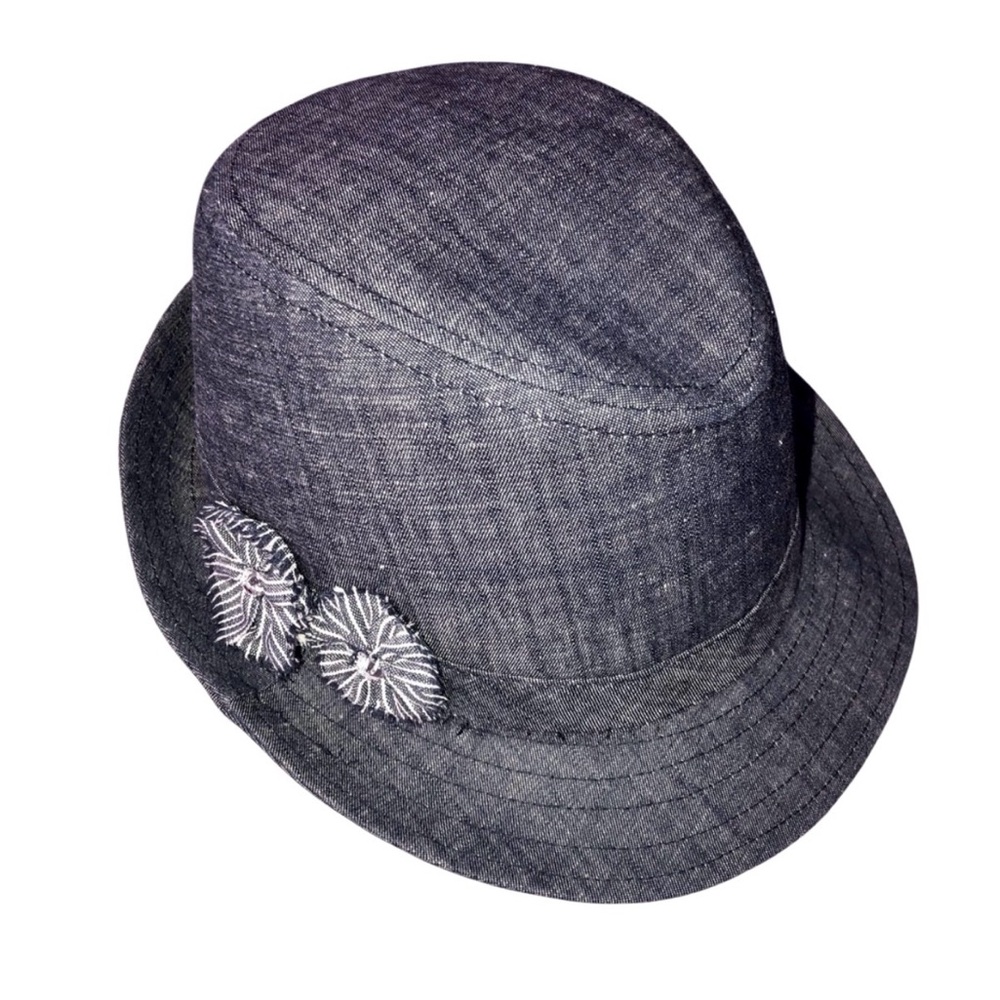 Joe Boxer hat with flowers on side